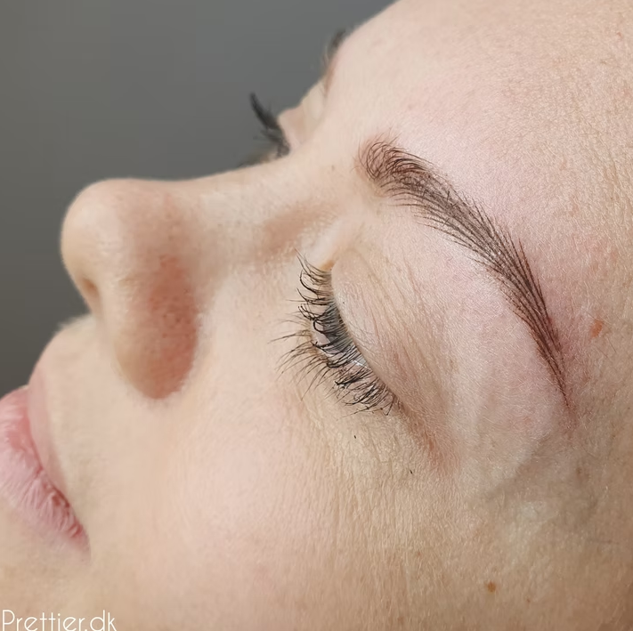 Hyperrealistiske bryn resultat hos Prettier.dk – billede 17